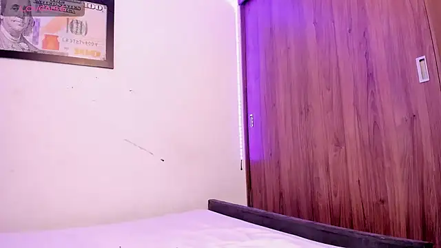 NAOMMII  online show from December 16, 2:45 pm