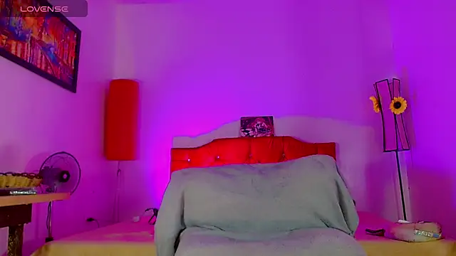 alexsandra kiss online show from April 18, 11:35 am