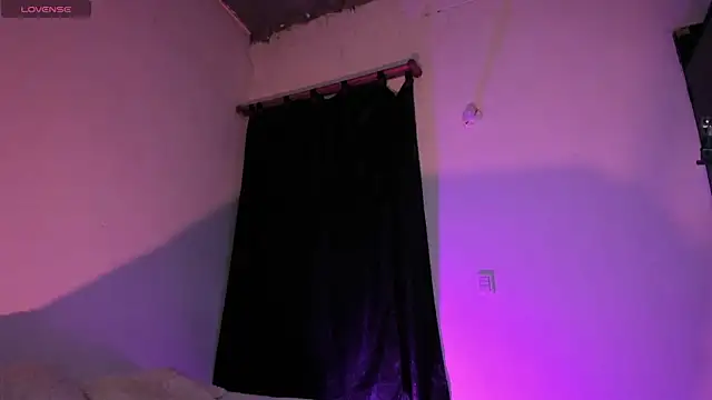 adara evanss online show from April 14, 1:38 am