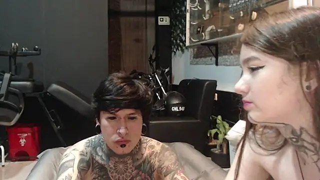 Snapshot of Alucard-Carmila chatting on September 19, 4:22 am Alucard-Carmila online show from September 19, 4:22 am