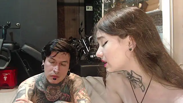 Snapshot of Alucard-Carmila chatting on September 11, 4:02 am Alucard-Carmila online show from September 11, 4:02 am