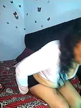 AlexaNovoa  online show from January 18, 1:35 am