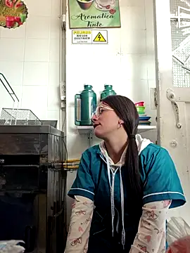 HOLY DOLL online show from November 6, 7:53 pm