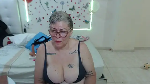 Olgahunder online show from February 6, 5:33 am