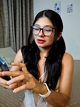 Guadalupe Lopez online show from December 14, 10:10 am