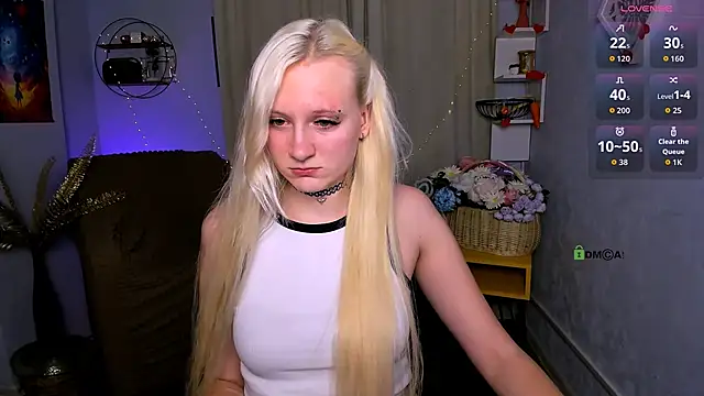 madam uliis online show from April 9, 4:45 pm