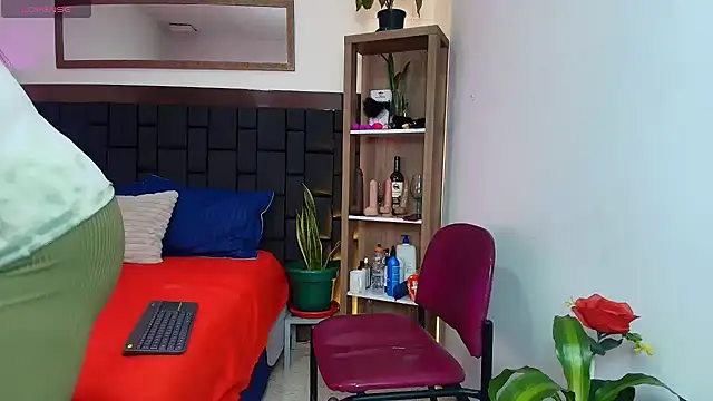 EllenaBoobs  online show from March 21, 3:44 am