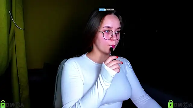 Lilysweet13 online show from December 21, 8:24 pm