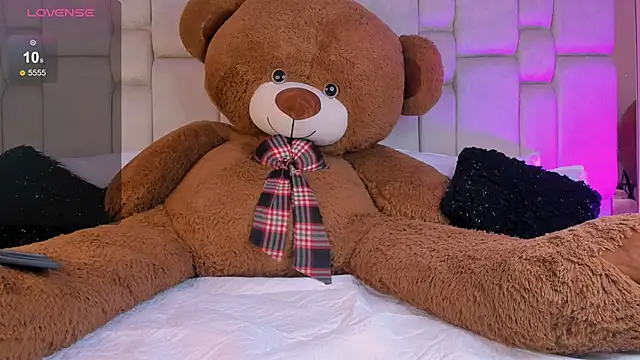 Daia Ortiz online show from November 6, 8:26 pm