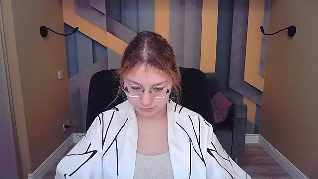 AngelinaLow online show from February 16, 12:27 pm