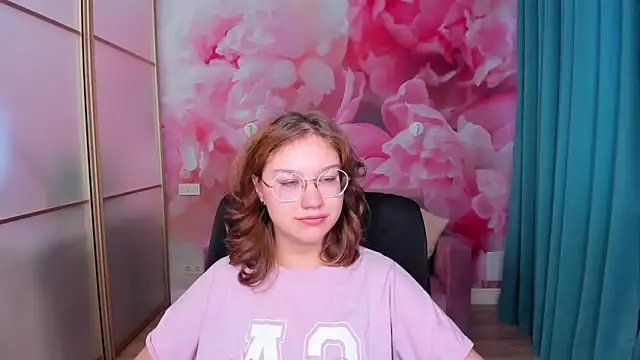 AngelinaLow online show from November 6, 12:22 pm