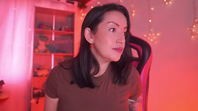 Madison Mayer online show from April 1, 1:41 pm