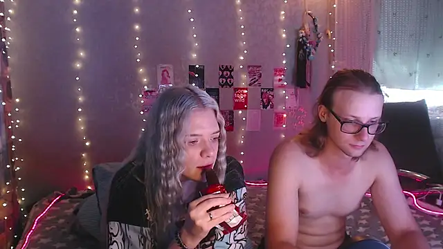 Your Horny Friends online show from August 8, 9:28 am