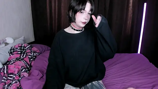 amelia mays xx online show from September 30, 6:30 am