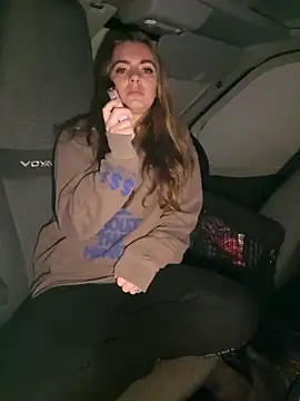 Snapshot of Amesthyst_destiny chatting on September 10, 4:56 am Amesthyst destiny online show from September 10, 4:56 am