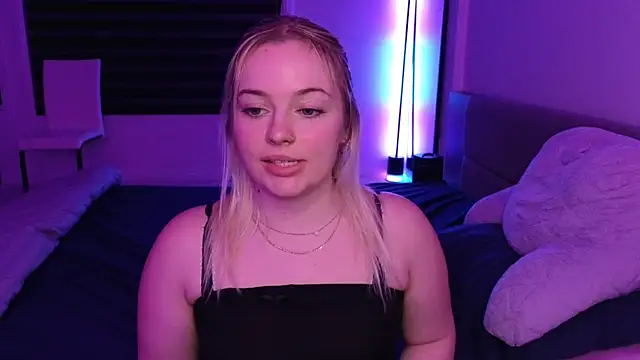 margot robbie7 online show from December 17, 1:44 am