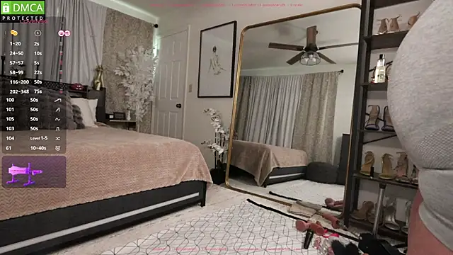 Snapshot of LoveMoScarlett chatting on October 13, 4:53 pm LoveMoScarlett online show from October 13, 4:53 pm