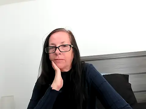 peachgoddess online show from November 6, 1:50 pm