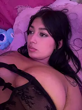 KatianPierce online show from May 15, 11:29 pm