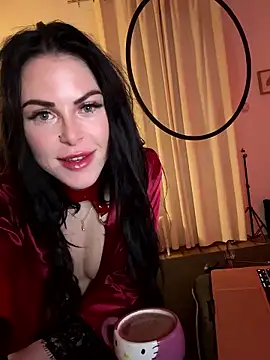 missninasparkle online show from January 16, 12:17 am