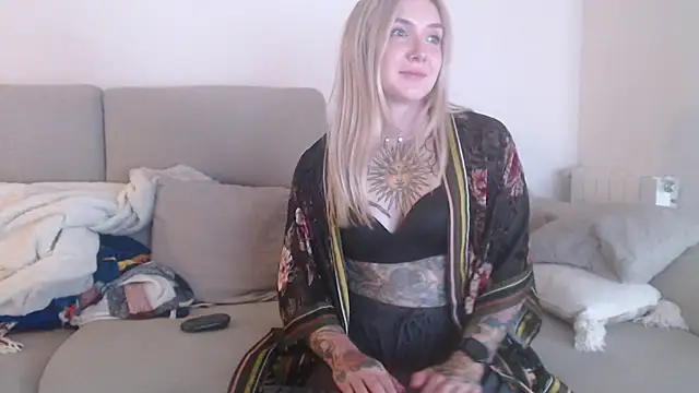 tattoobbgirl online show from November 13, 5:23 pm