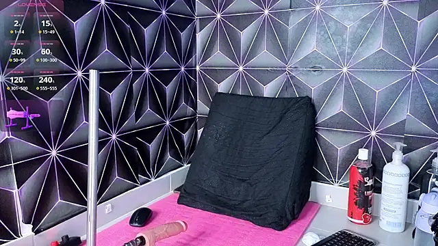 Megann 9 online show from October 30, 12:17 pm