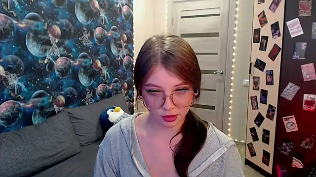 GinnyBlacky online show from October 8, 4:11 pm