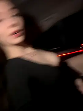 MilaBee online show from November 16, 11:10 am