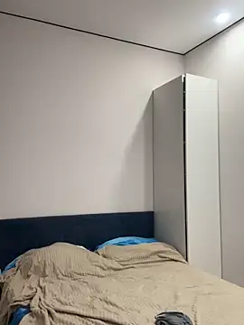 MilaBee online show from October 27, 8:10 am