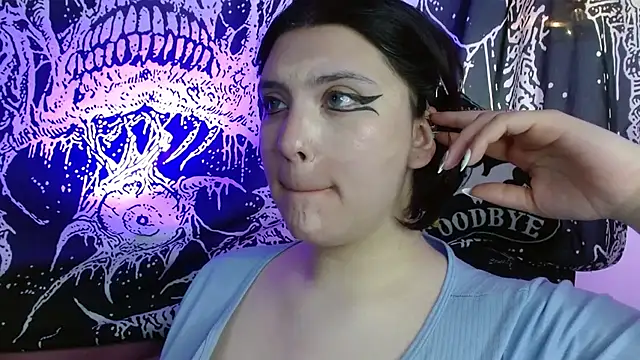 mikaskullcs online show from September 27, 4:19 am