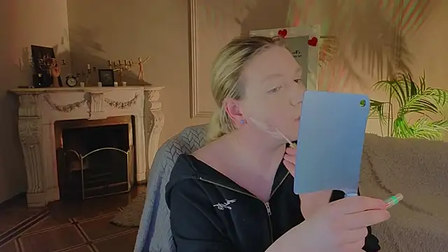 Jes Solar online show from March 13, 9:05 pm