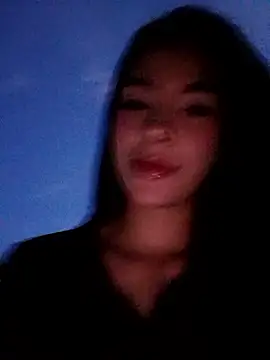 Snapshot of adrianagilton chatting on November 1, 11:09 pm adrianagilton online show from November 1, 11:09 pm