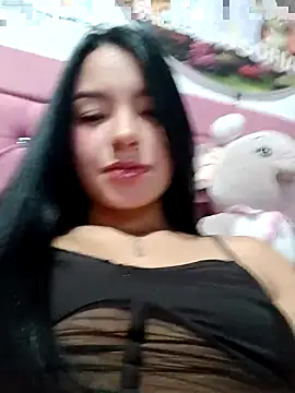 Snapshot of adrianagilton chatting on October 5, 9:20 pm adrianagilton online show from October 5, 9:20 pm