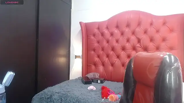 nei girl online show from April 13, 11:55 am