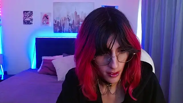 goth minerva online show from December 19, 1:36 pm