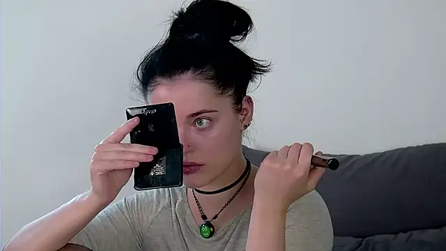 AshleyD  online show from June 9, 1:49 am