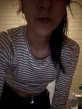 Camilitah online show from April 12, 2:25 am