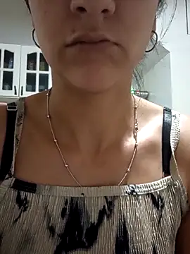 Camilitah online show from April 18, 2:25 am