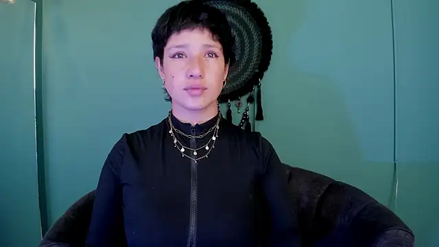 Elaine87  online show from February 20, 1:45 pm