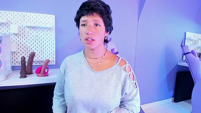 Elaine87  online show from February 19, 3:00 pm