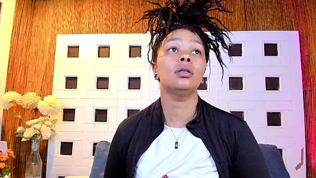 andrea xoe  online show from March 17, 1:37 pm