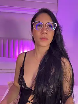 ArianaReynoldss online show from November 19, 10:43 pm