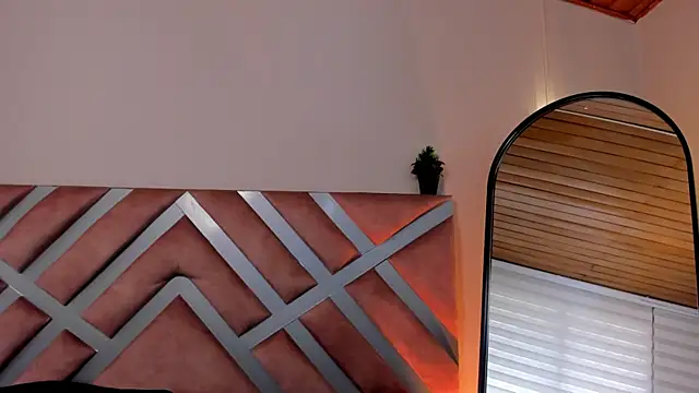 viol collins   online show from December 13, 7:53 pm