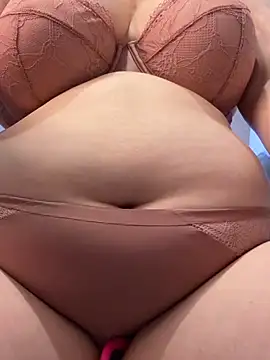 Raven Magical Milf online show from August 2, 8:28 am