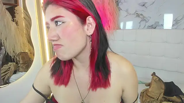 Snapshot of Cerecitaa02_ chatting on September 9, 1:33 pm Cerecitaa02 online show from September 9, 1:33 pm