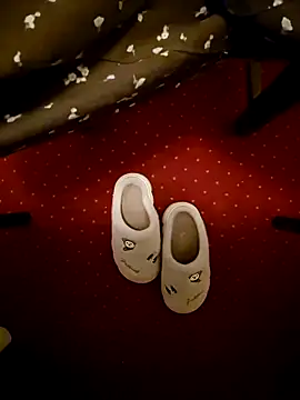 AlessiaCroft online show from November 27, 5:10 am