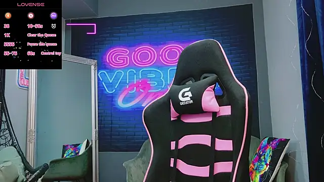 AlessiaCroft online show from September 29, 4:06 am