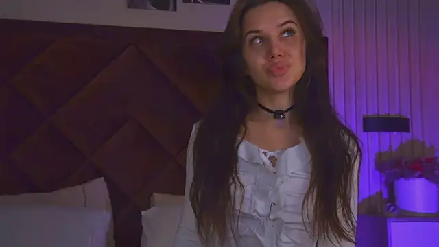 StacyHarland online show from September 28, 4:30 am