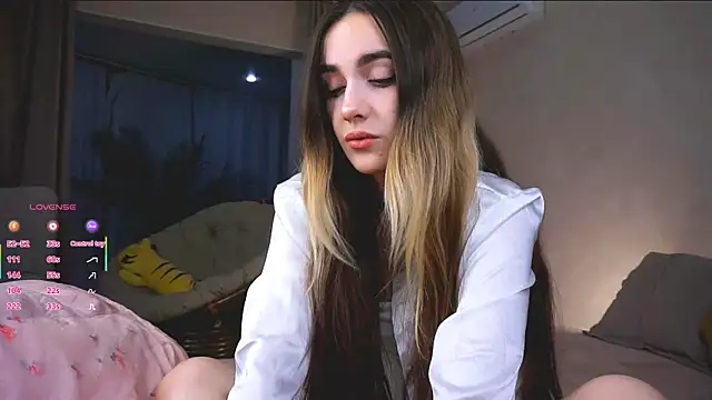 CupSizeGirl online show from September 22, 4:38 pm