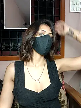 Isha Sax online show from October 21, 5:28 pm